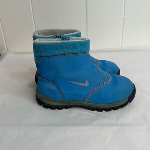 NIKE Watershield Light Blue Water Resistant Ankle Zip Up Rain/Snow Size 10